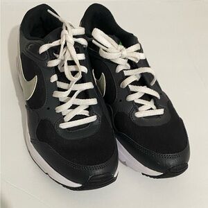 NIKE AIR MAX SC BIG KIDS SIZE 4Y